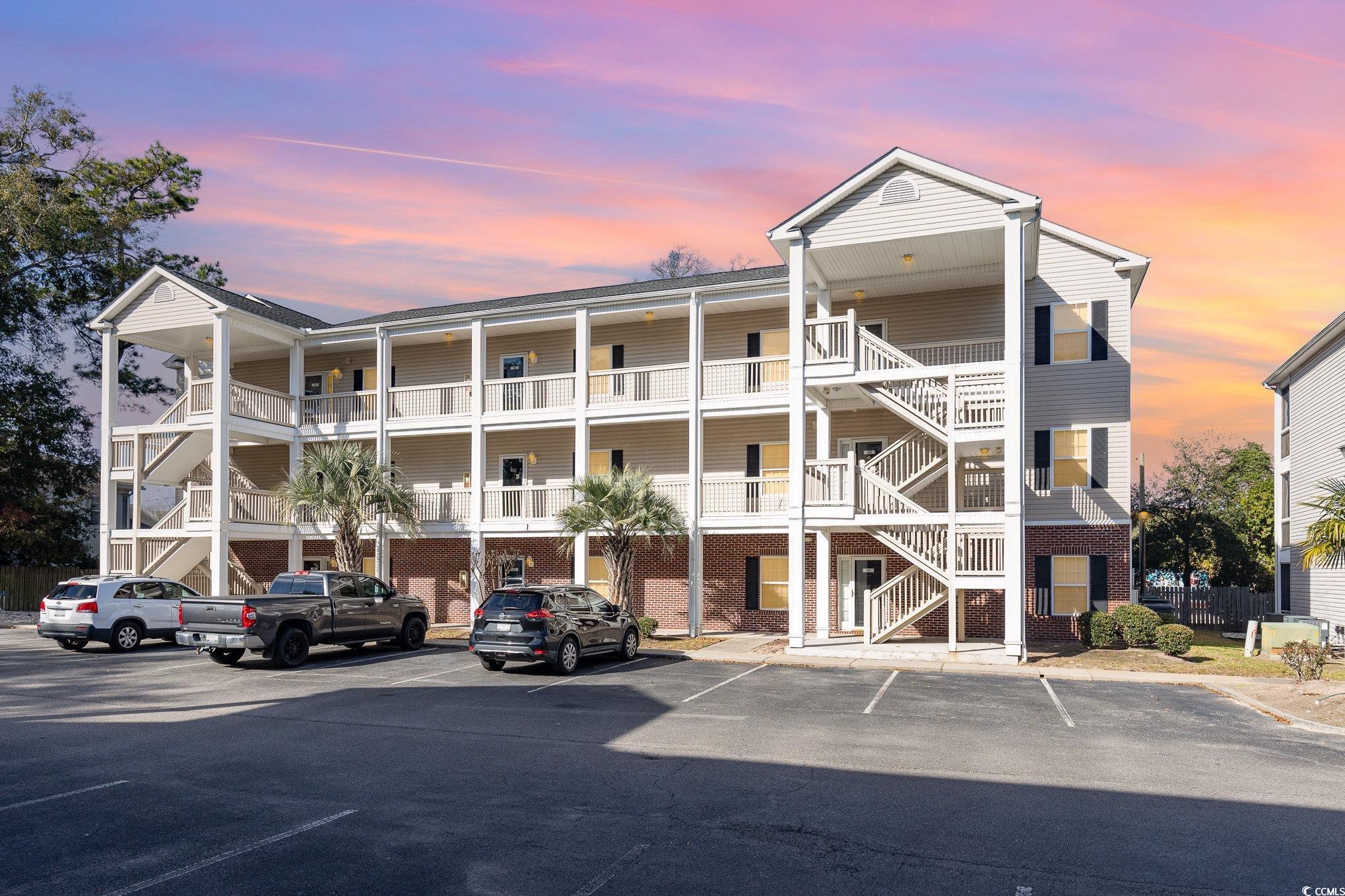 1058 Sea Mountain Hwy. UNIT 1-303 North Myrtle Beach, SC 29582