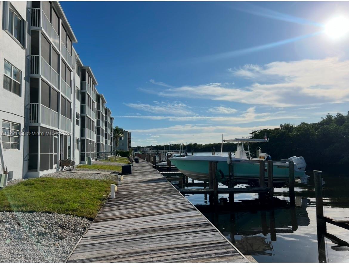 Condo for Sale in Boynton Beach, FL