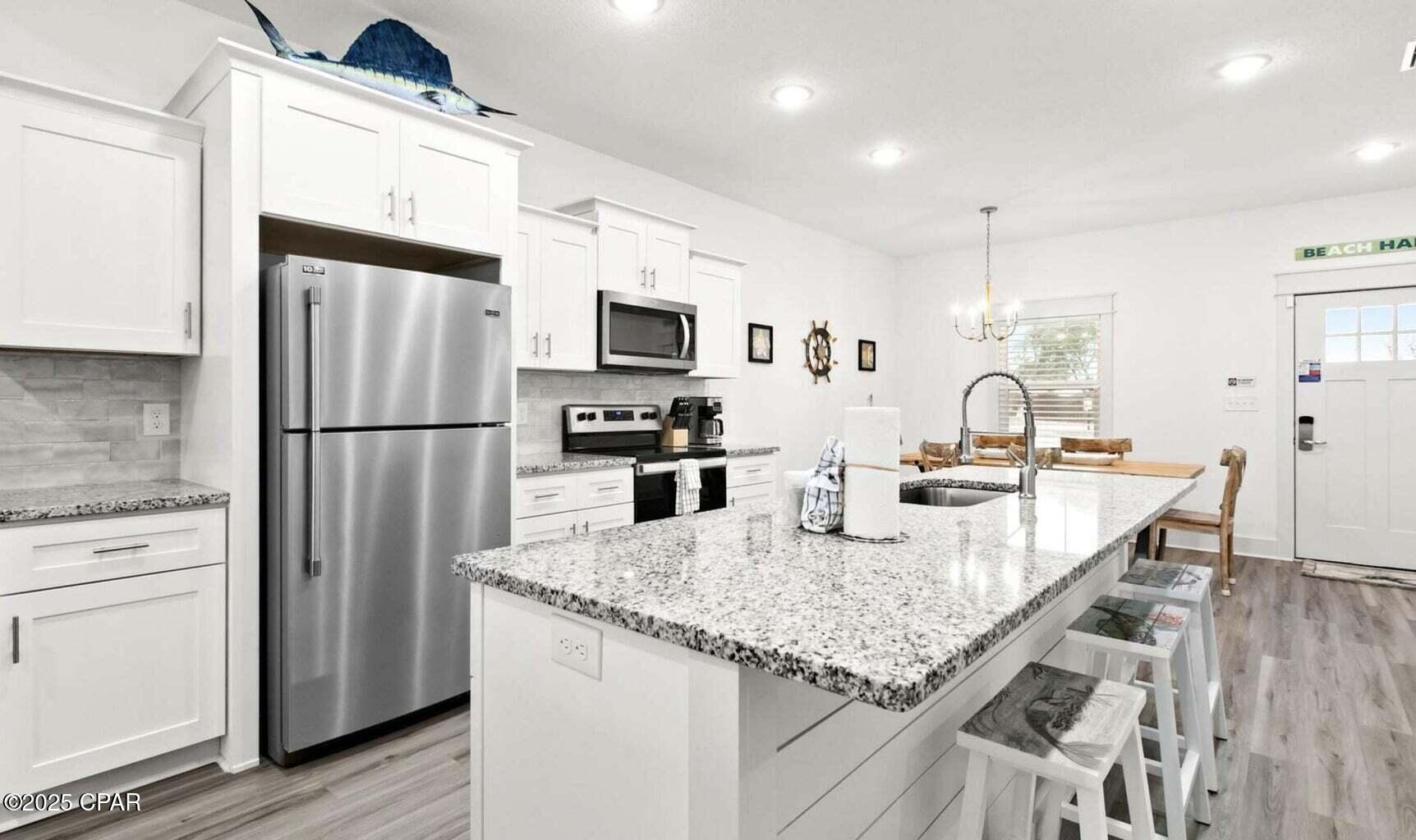 Image 7 For 21400 Marlin Avenue