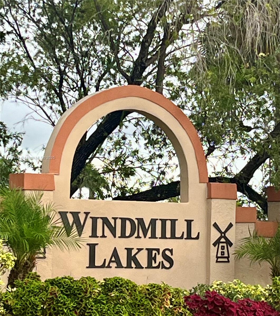 Windmill Lakes V Condo