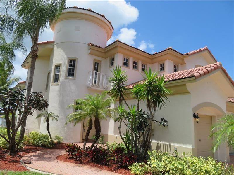 Sunset Lakes One 164-34 B