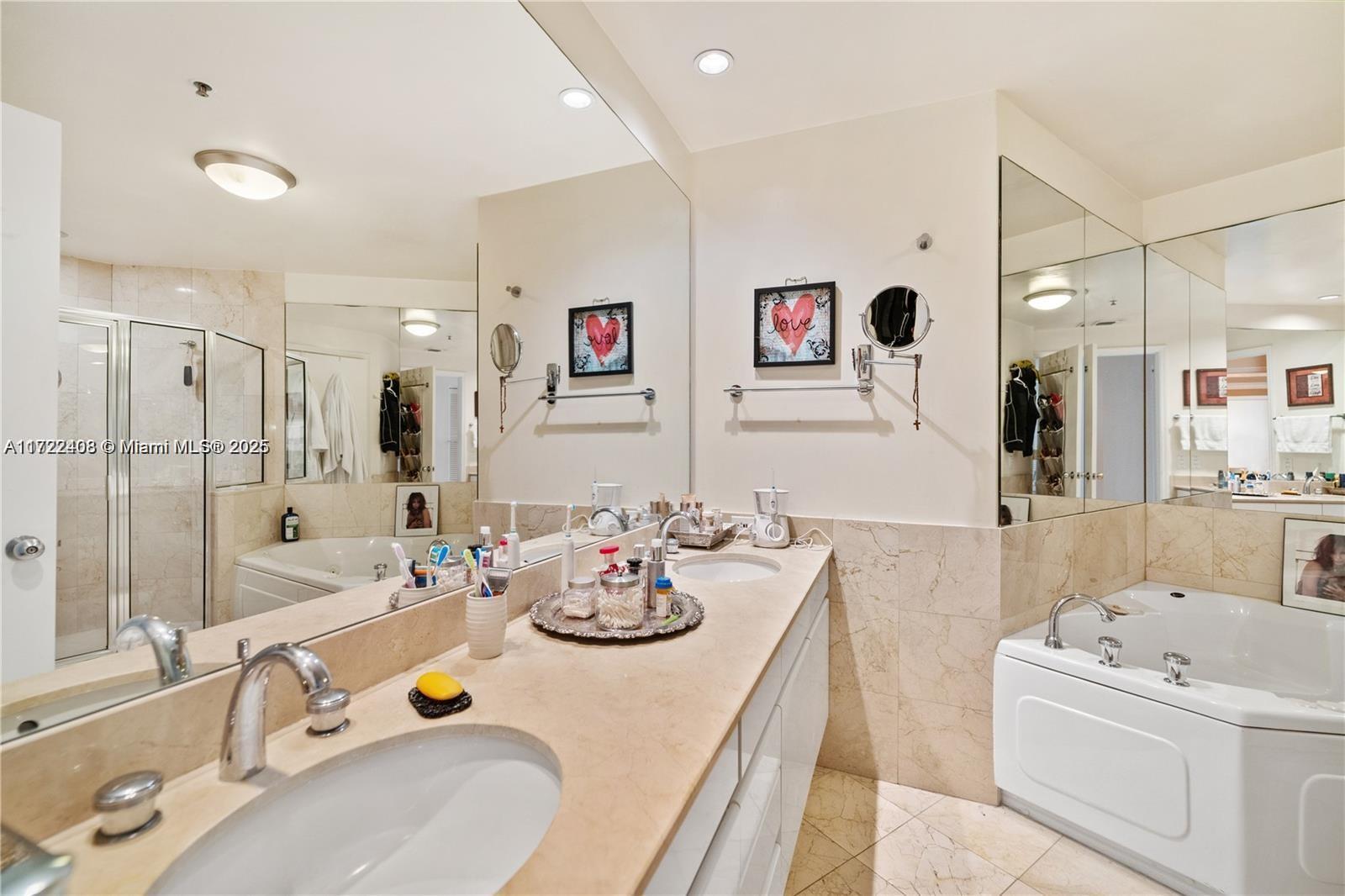 808 Brickell Key #3201, Miami FL 33131