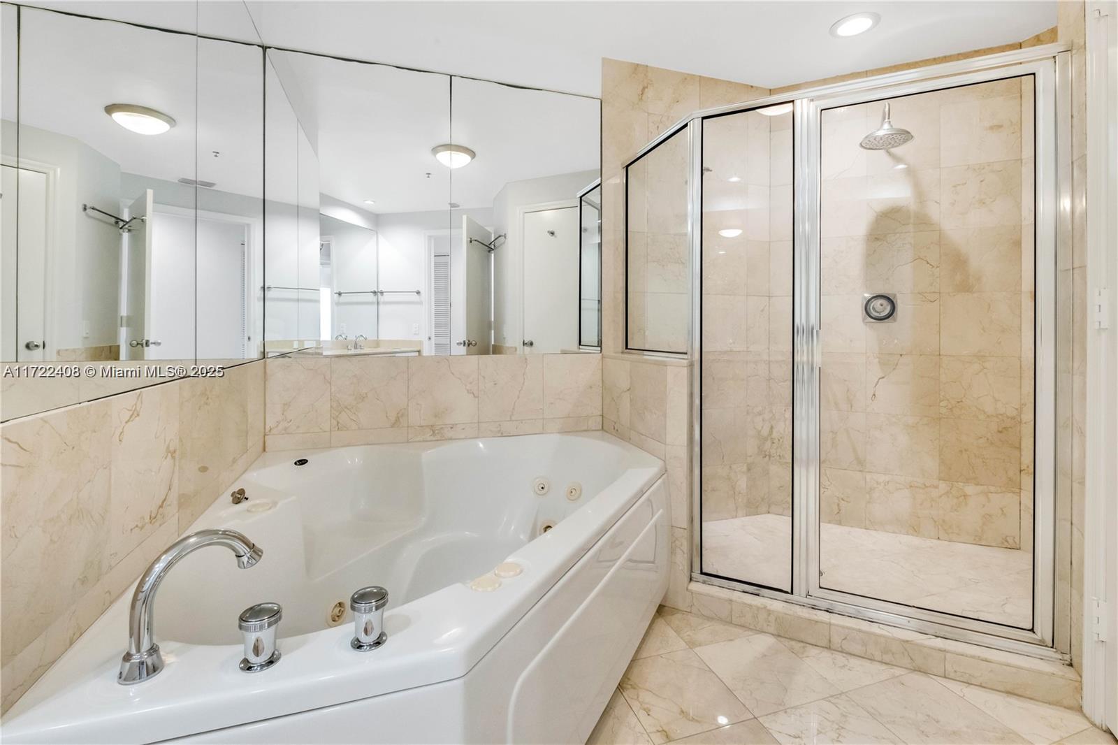 808 Brickell Key #3201, Miami FL 33131