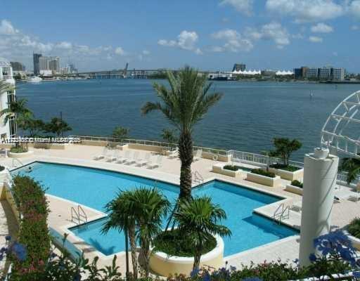 808 Brickell Key #3201, Miami FL 33131