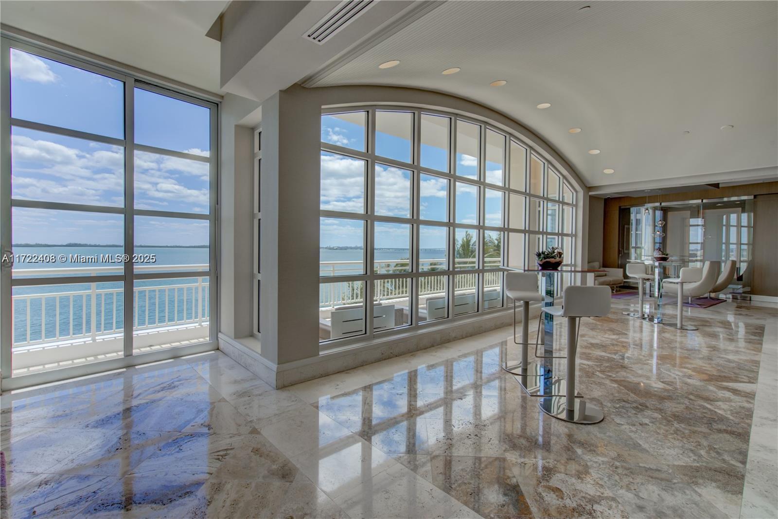 808 Brickell Key #3201, Miami FL 33131