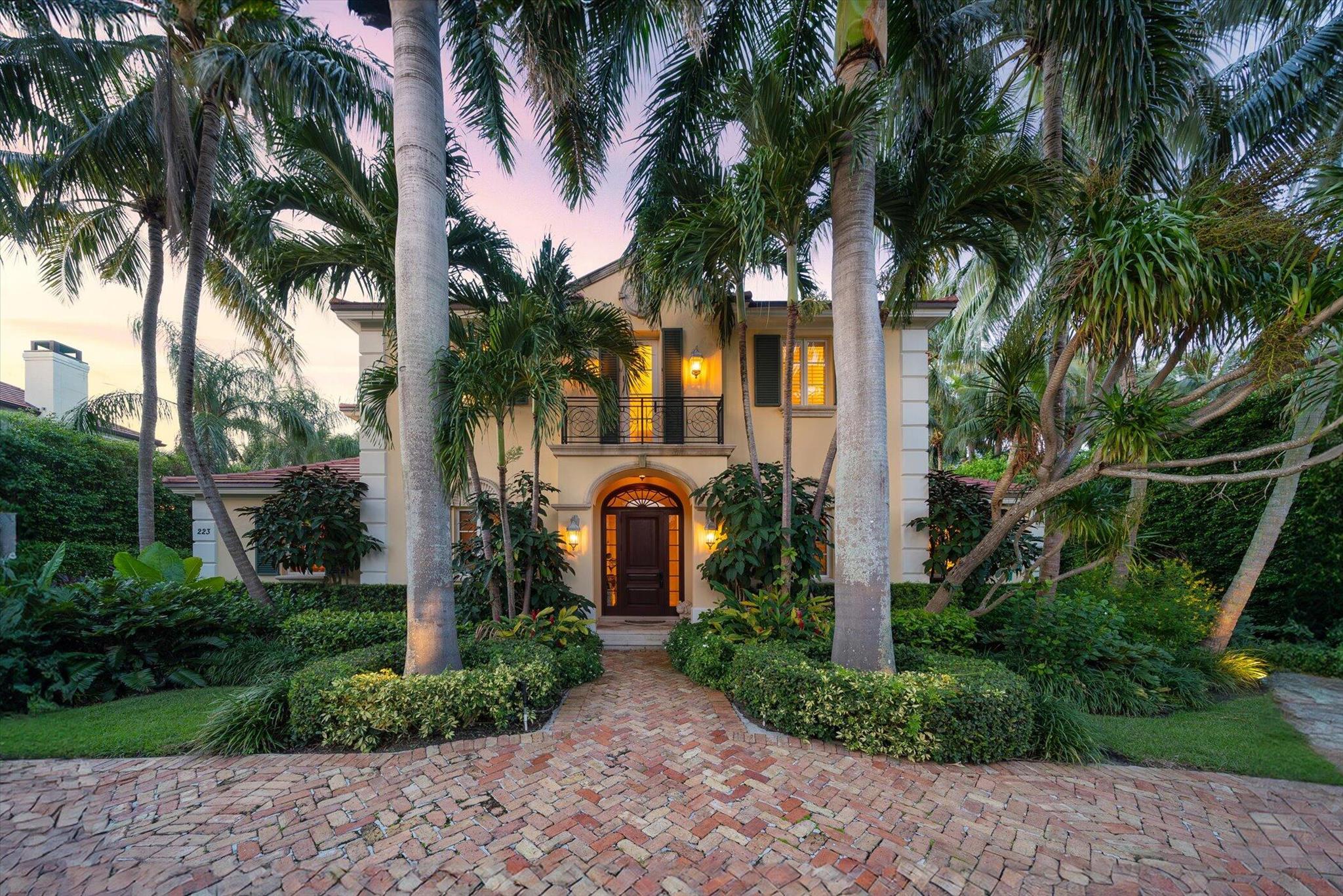 223 Coral Lane Palm Beach, FL 33480