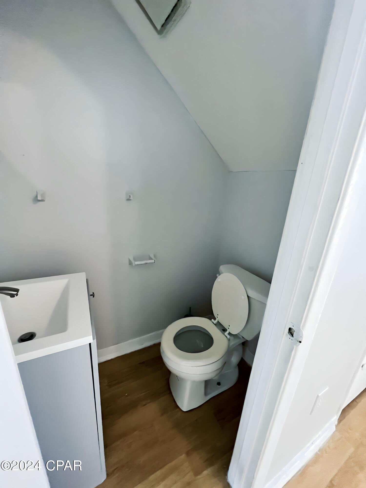 Image 12 For 1730 Mallard Dr  Apt F