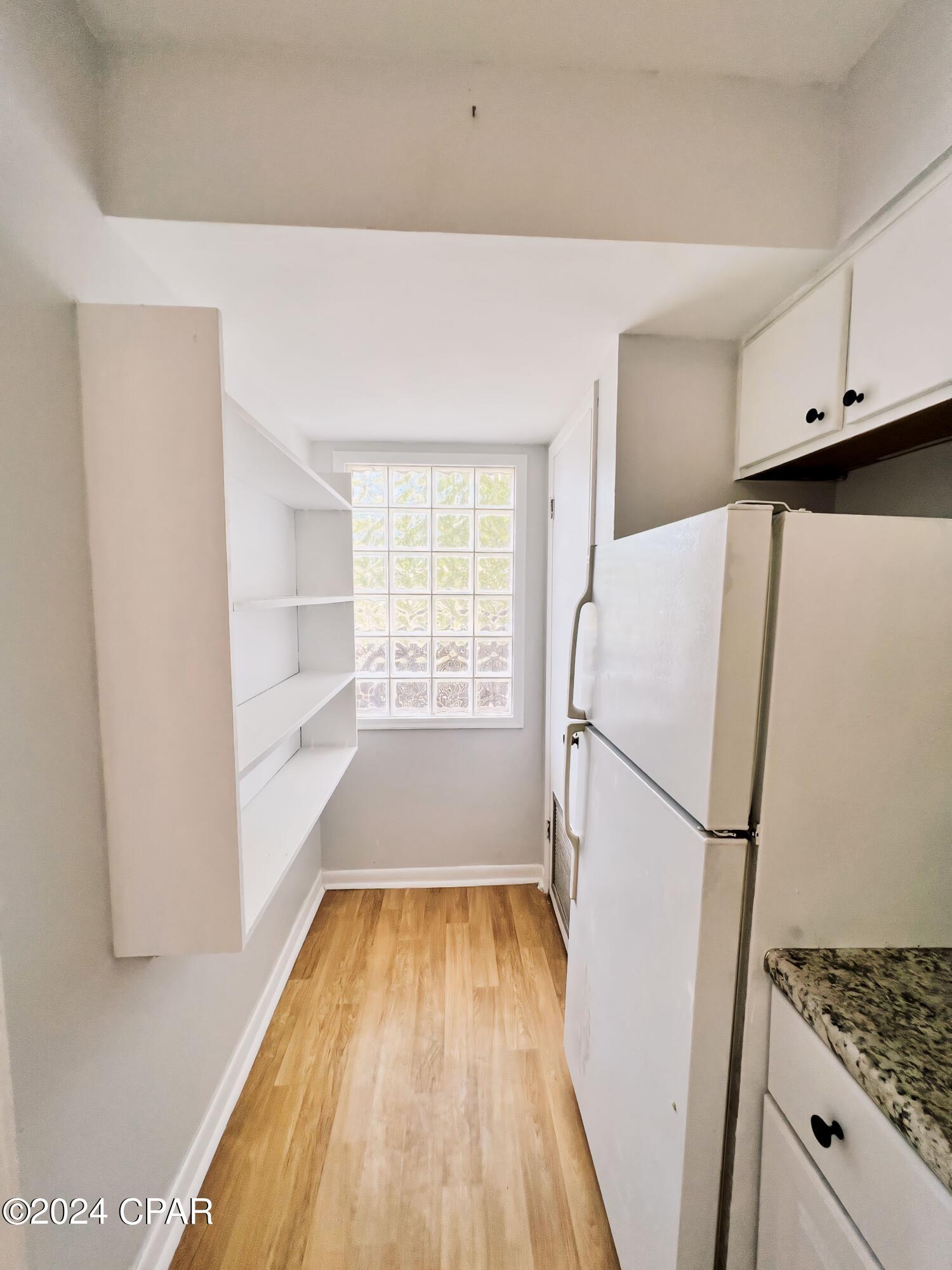 Image 3 For 1730 Mallard Dr  Apt F