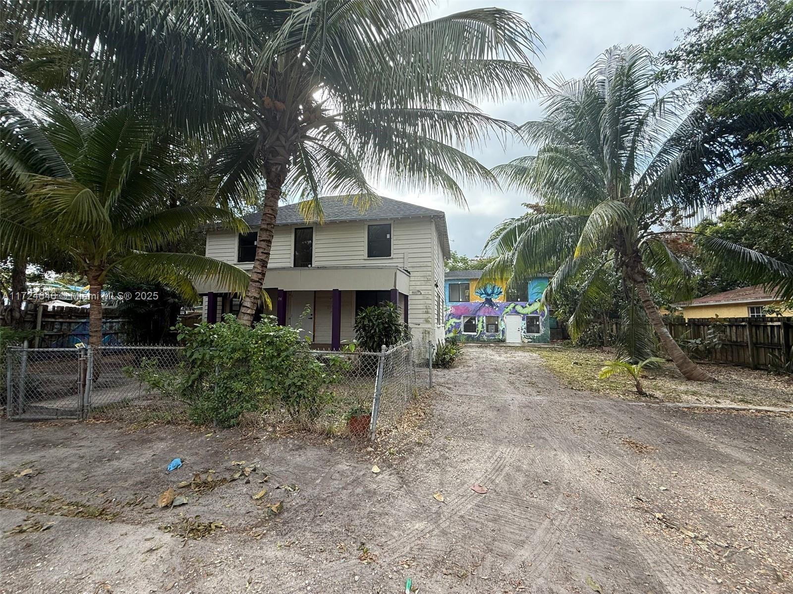 Rockmoor Villa Track