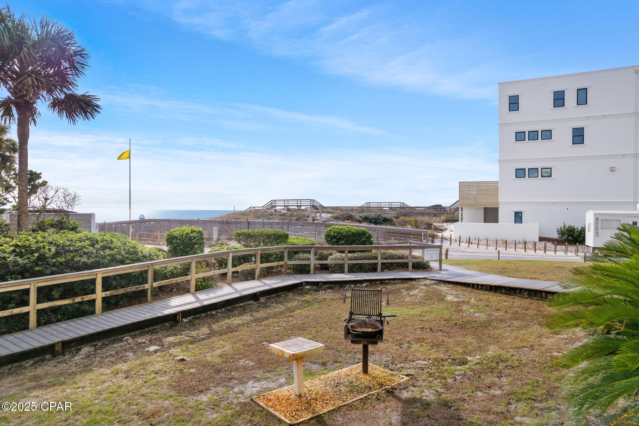 Image 30 For 11 Beachside Drive 613