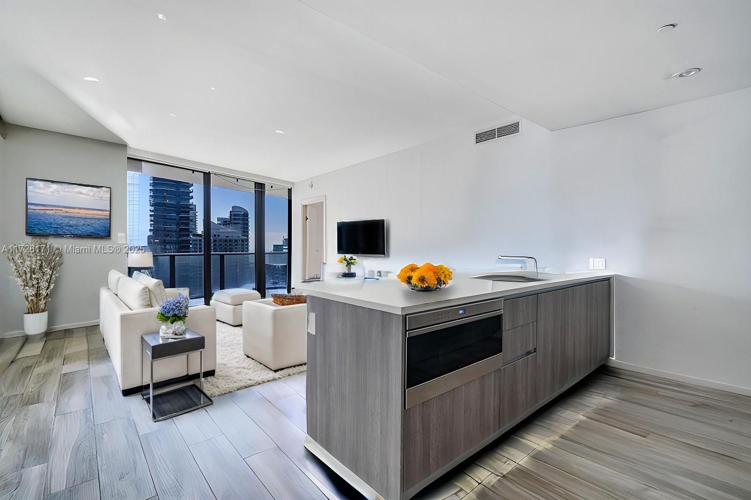 Apartamento à Venda em Miami, FL