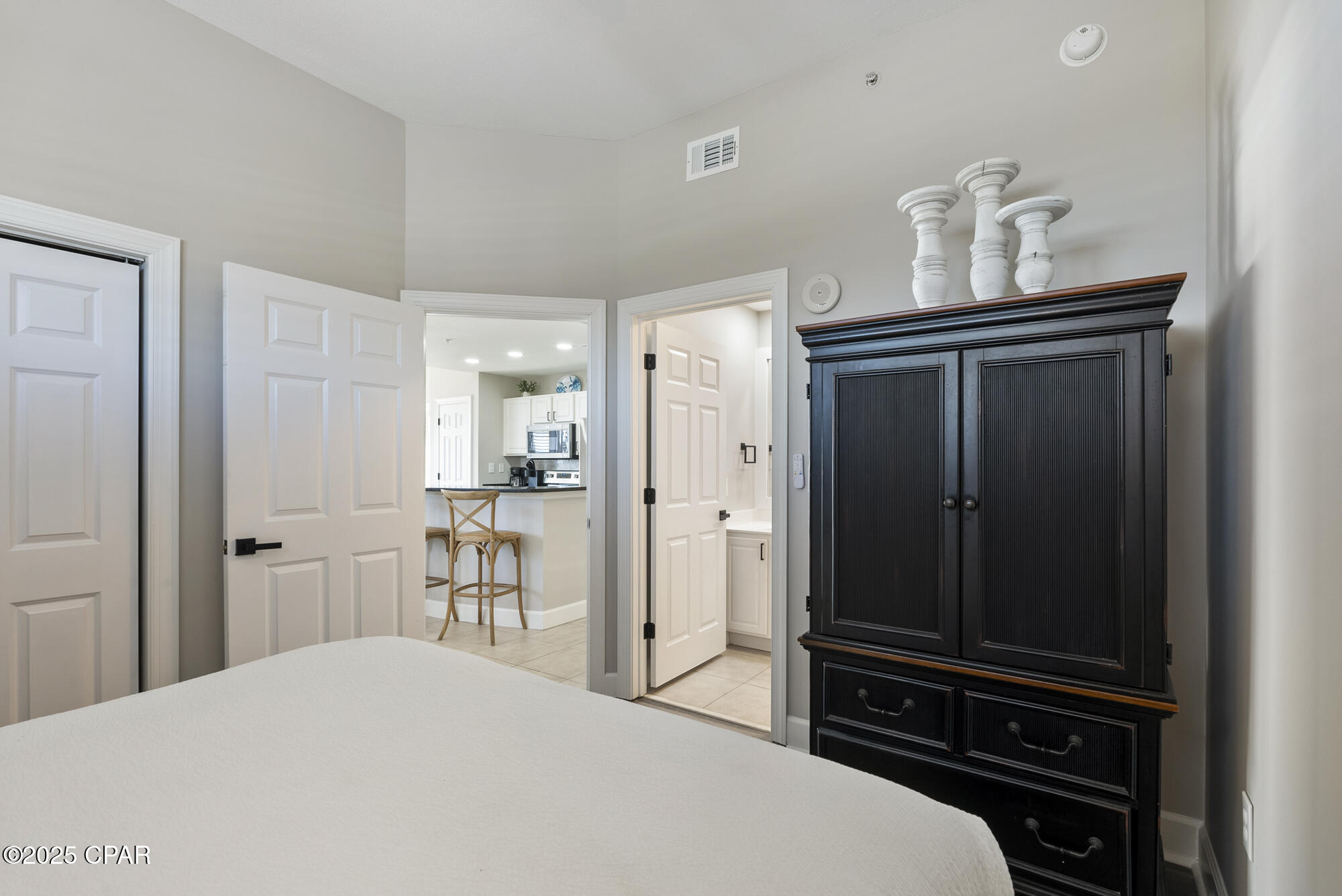 Image 19 For 14825 Front Beach Road  501