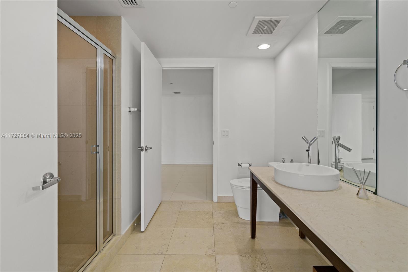 495 BRICKELL AVE #2003, Miami FL 33131