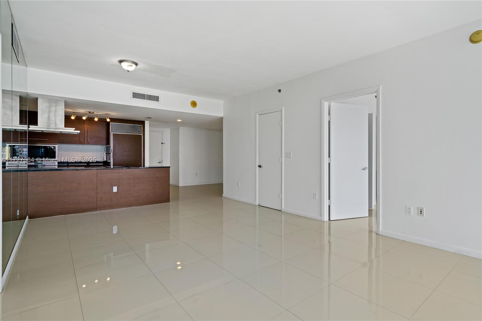 495 BRICKELL AVE #2003, Miami FL 33131