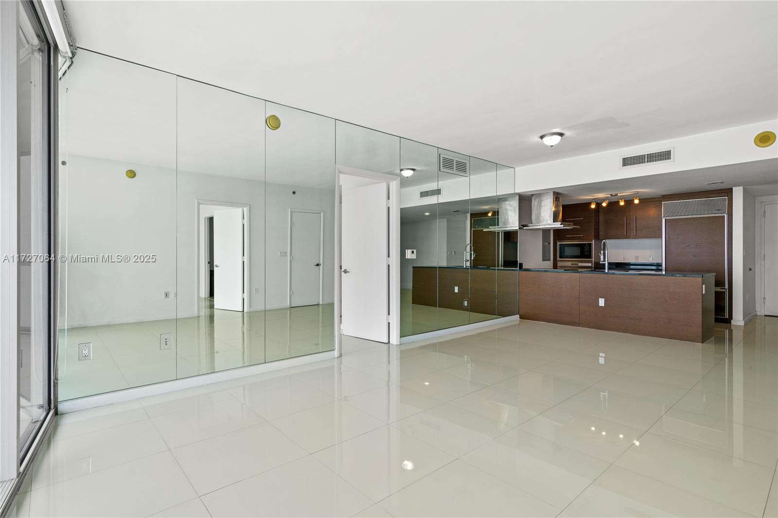 495 BRICKELL AVE #2003, Miami FL 33131