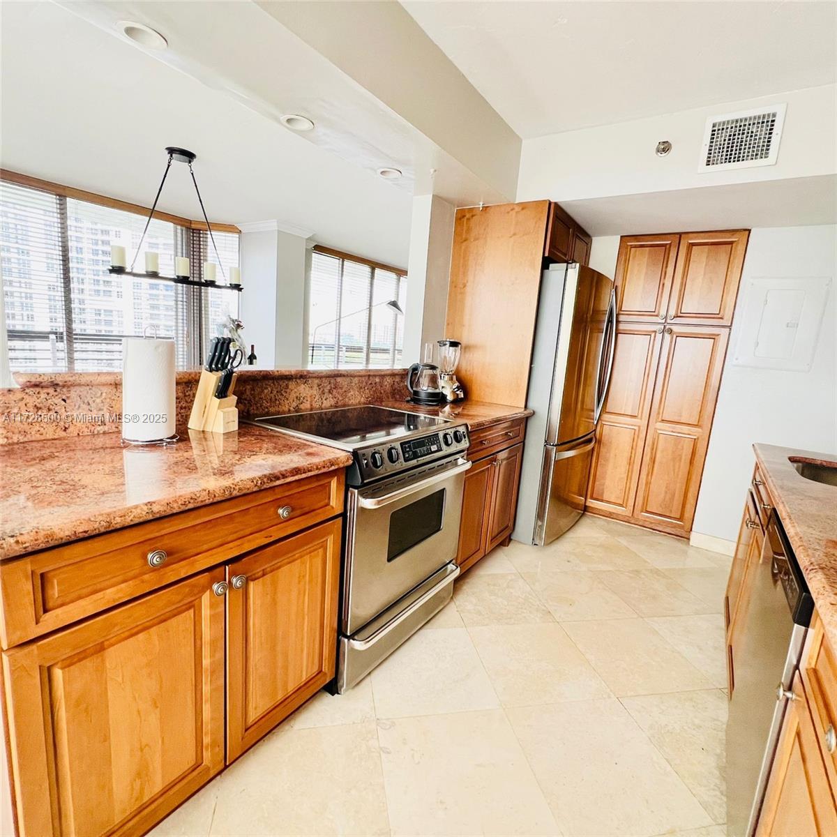 3600 Mystic Pointe Dr #1401, Aventura FL 33180