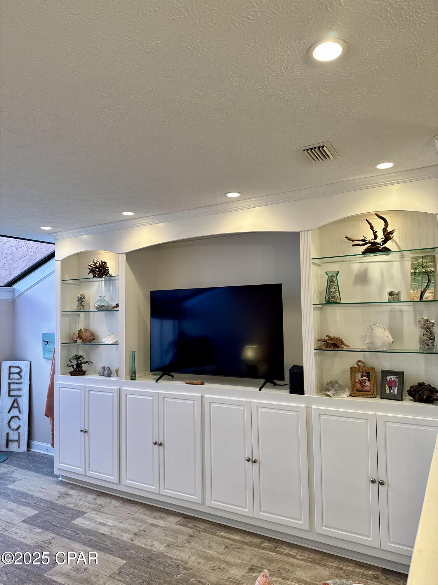 Image 4 For 4127 Cobia Street