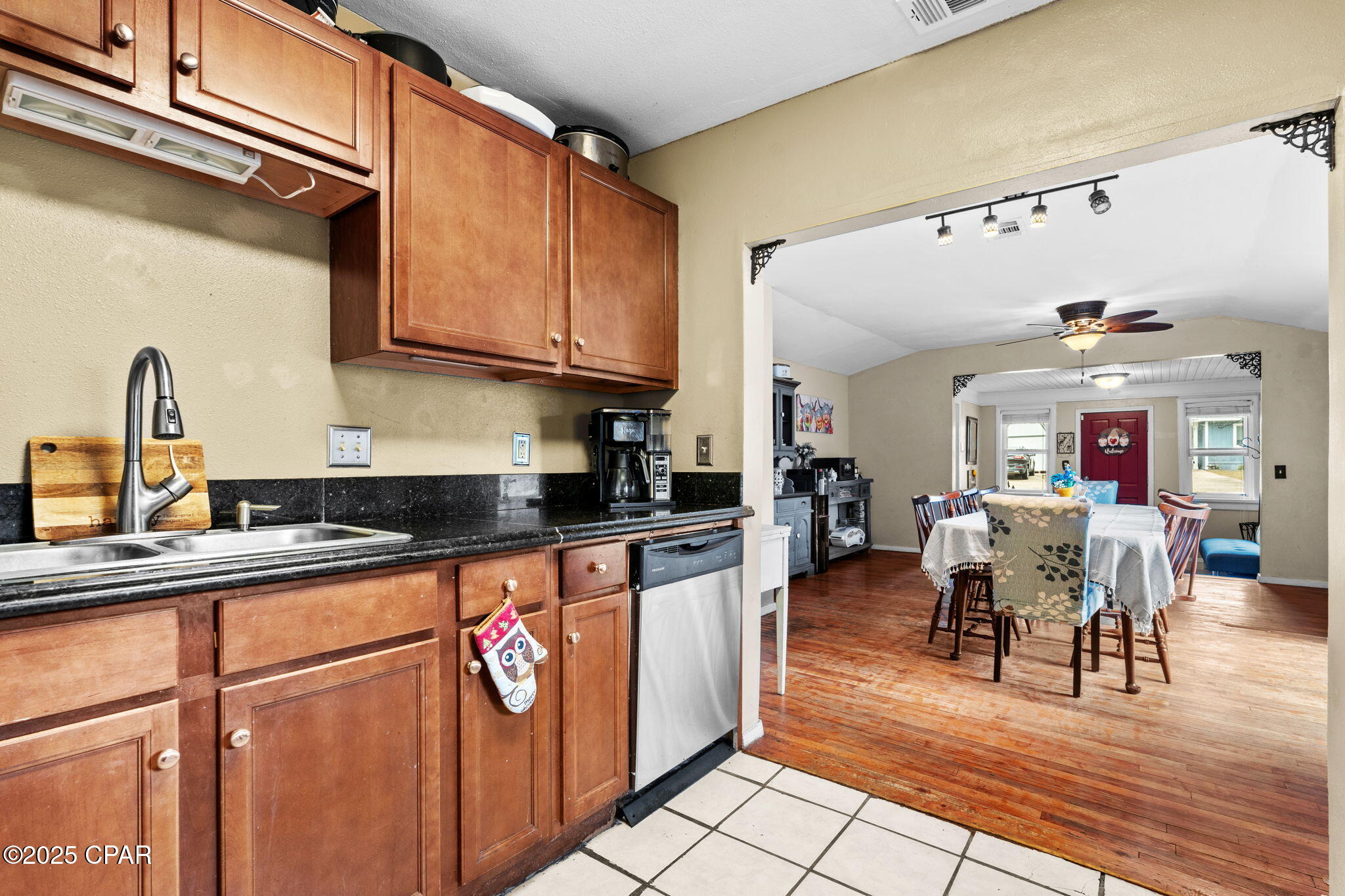 Image 15 For 103 4th Street