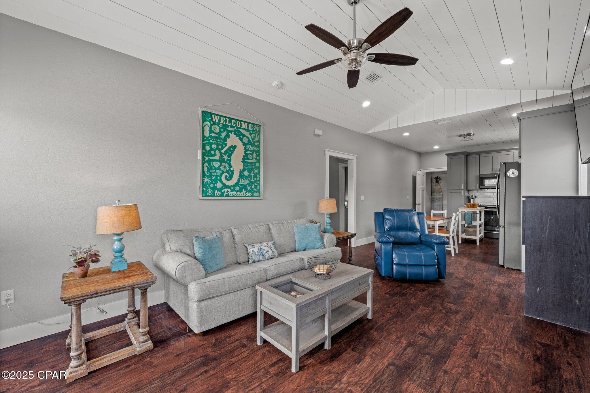 Image 11 For 121 Gulf Terrace Lane