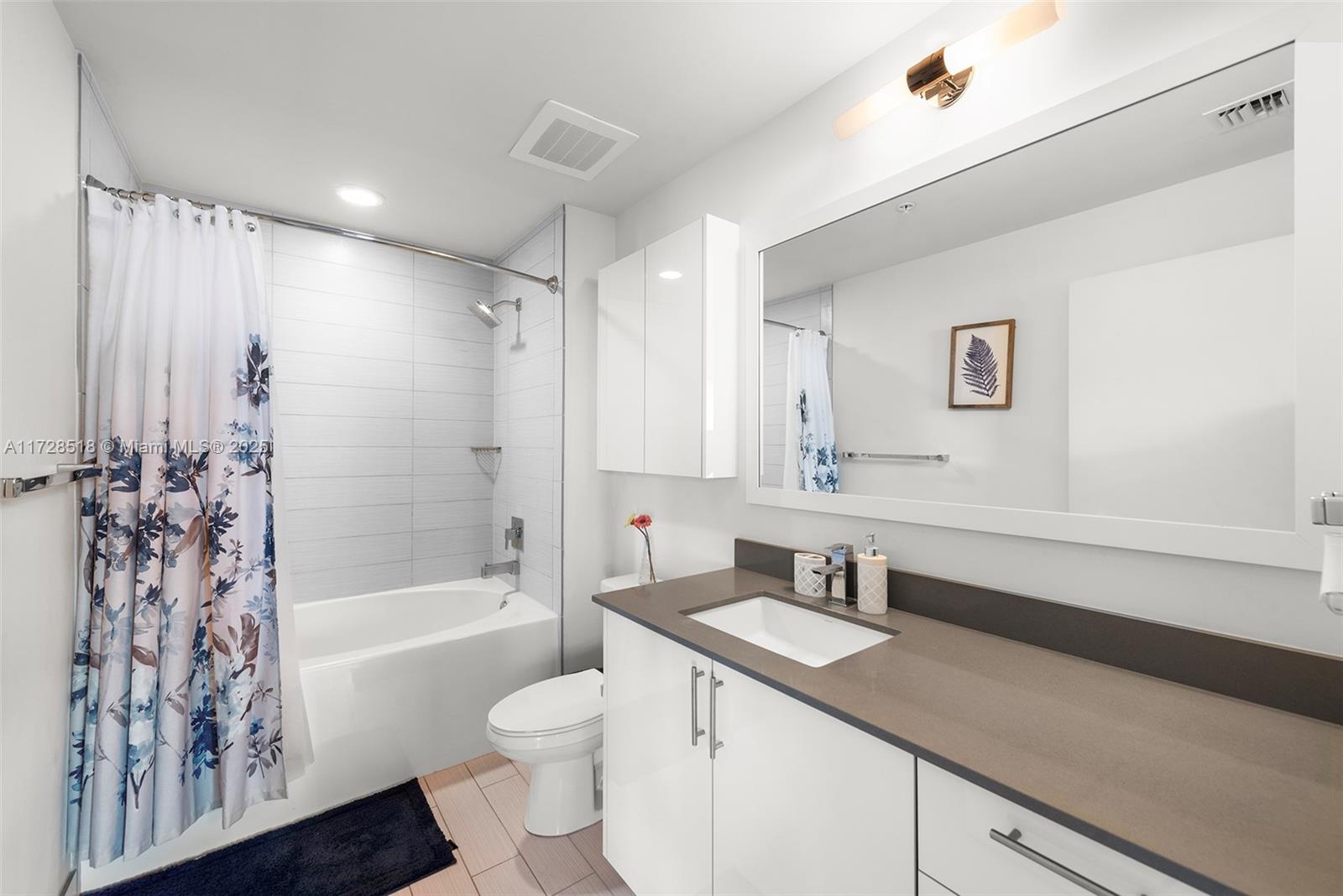 999 SW 1st Ave #1405, Miami FL 33130