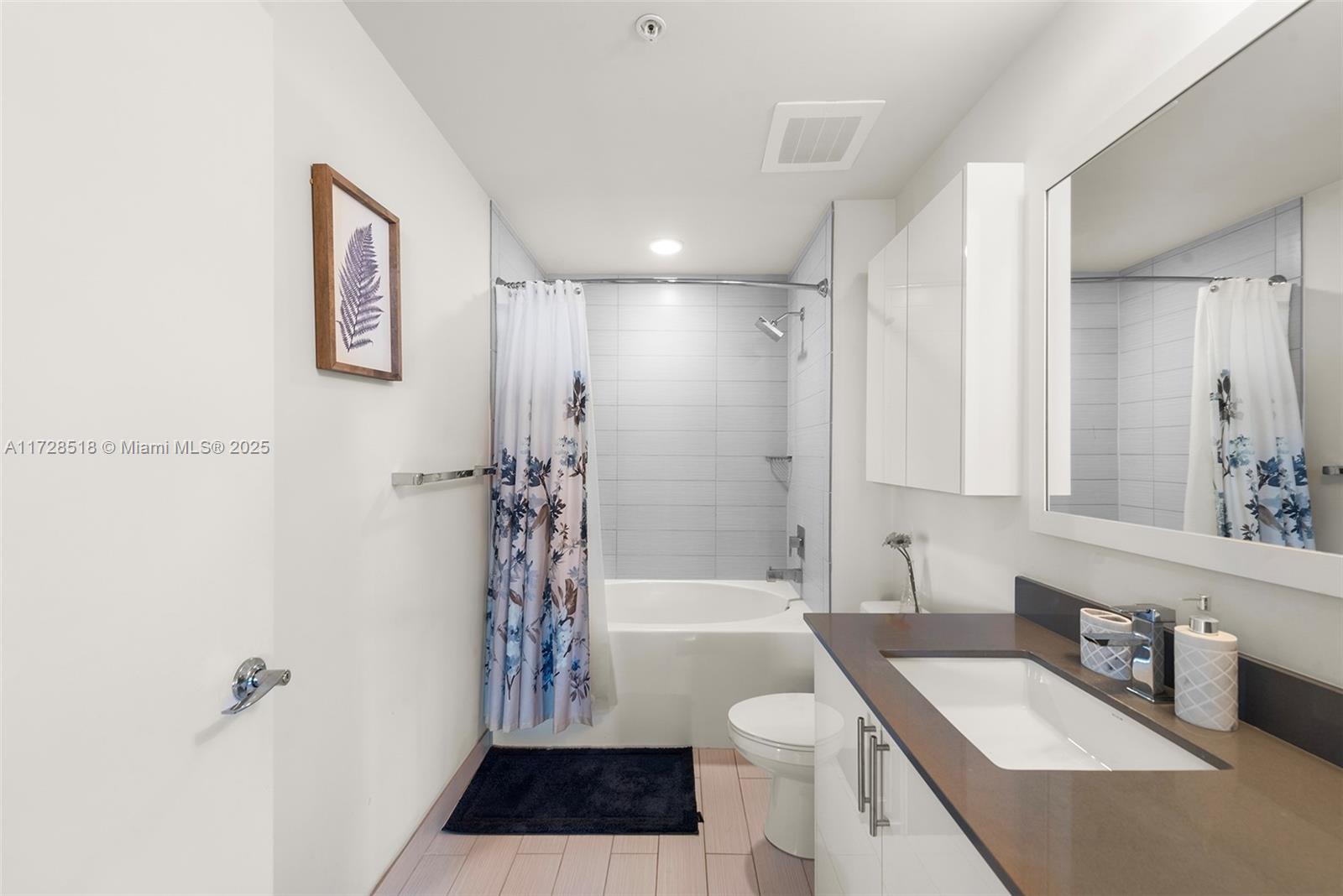 999 SW 1st Ave #1405, Miami FL 33130