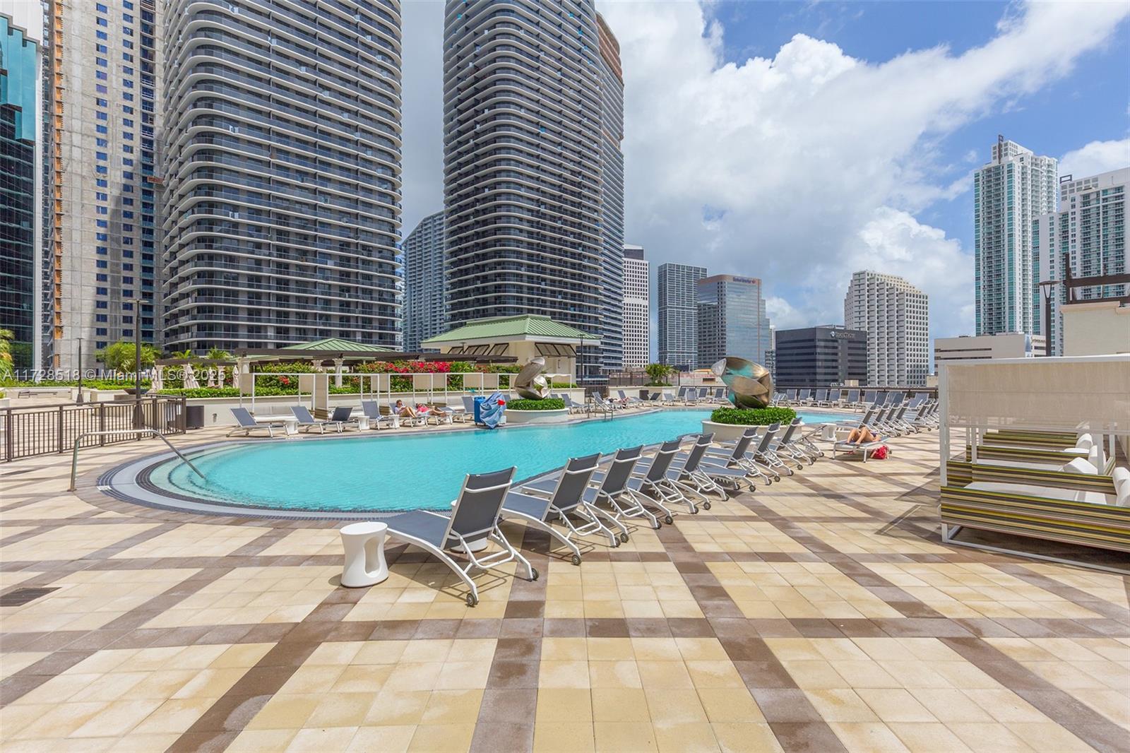 999 SW 1st Ave #1405, Miami FL 33130