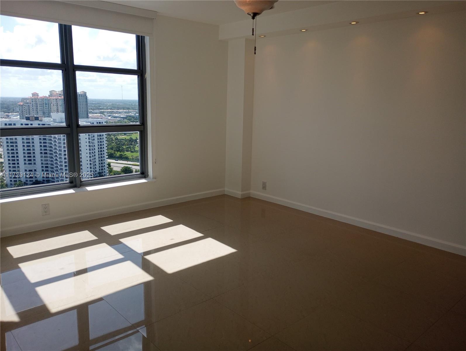 3530 Mystic Pointe Dr #2902, Aventura FL 33180