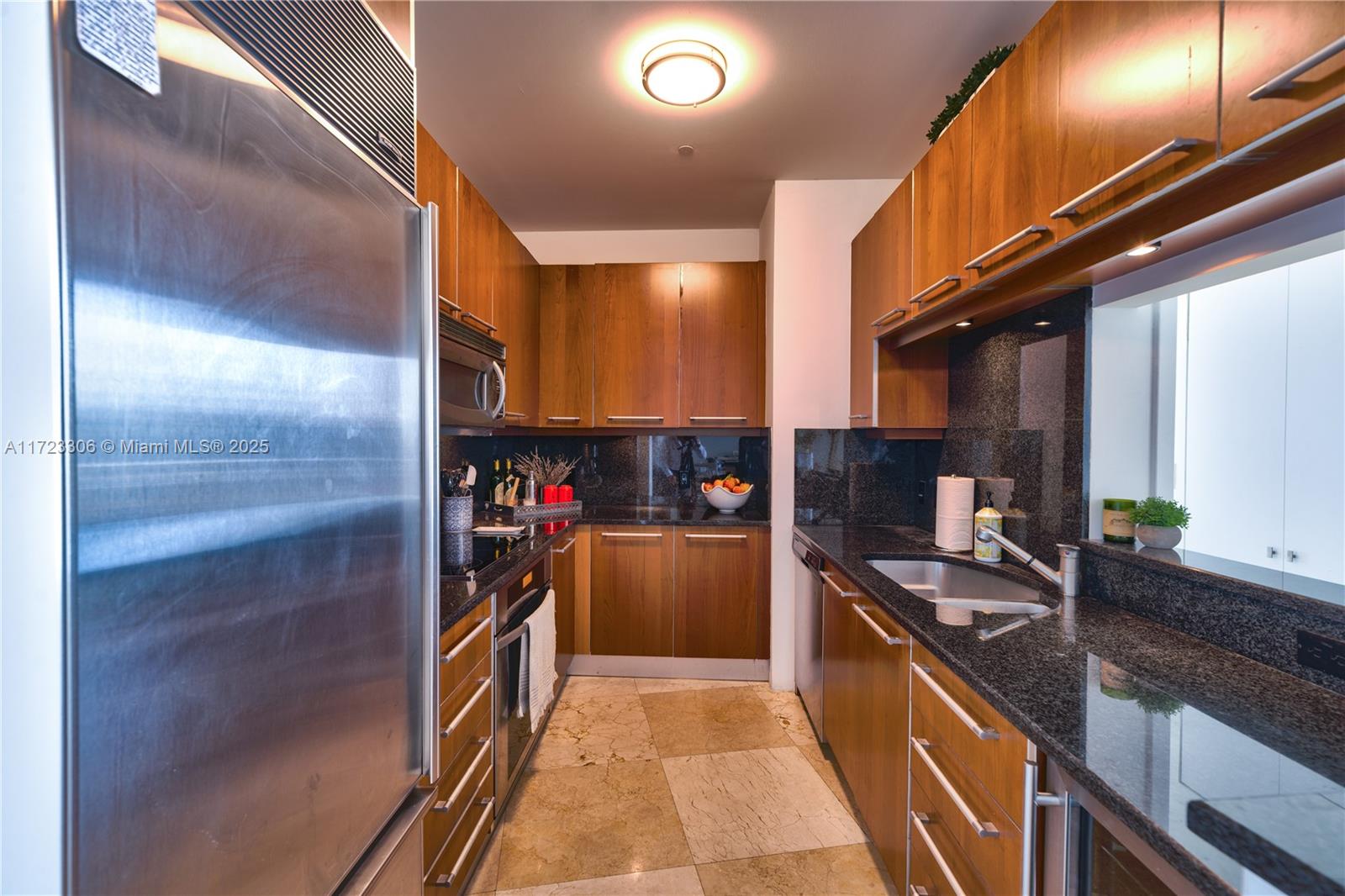 901 Brickell Key Blvd #3301, Miami FL 33131
