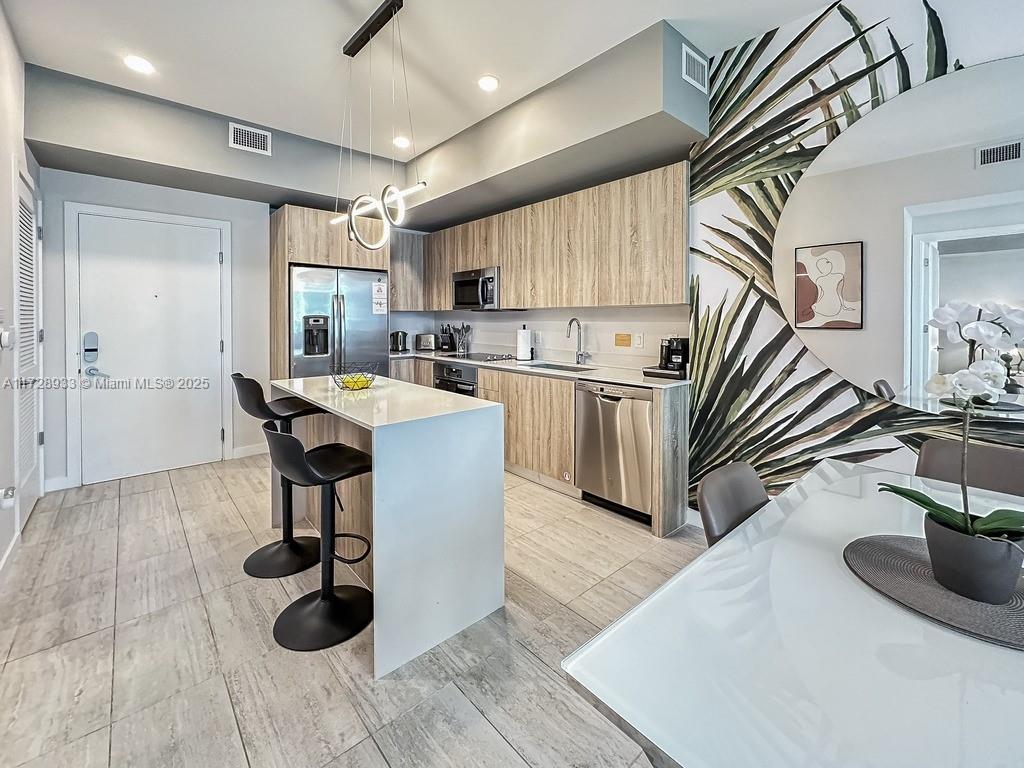 3900 Biscayne Blvd #N-819, Miami FL 33137