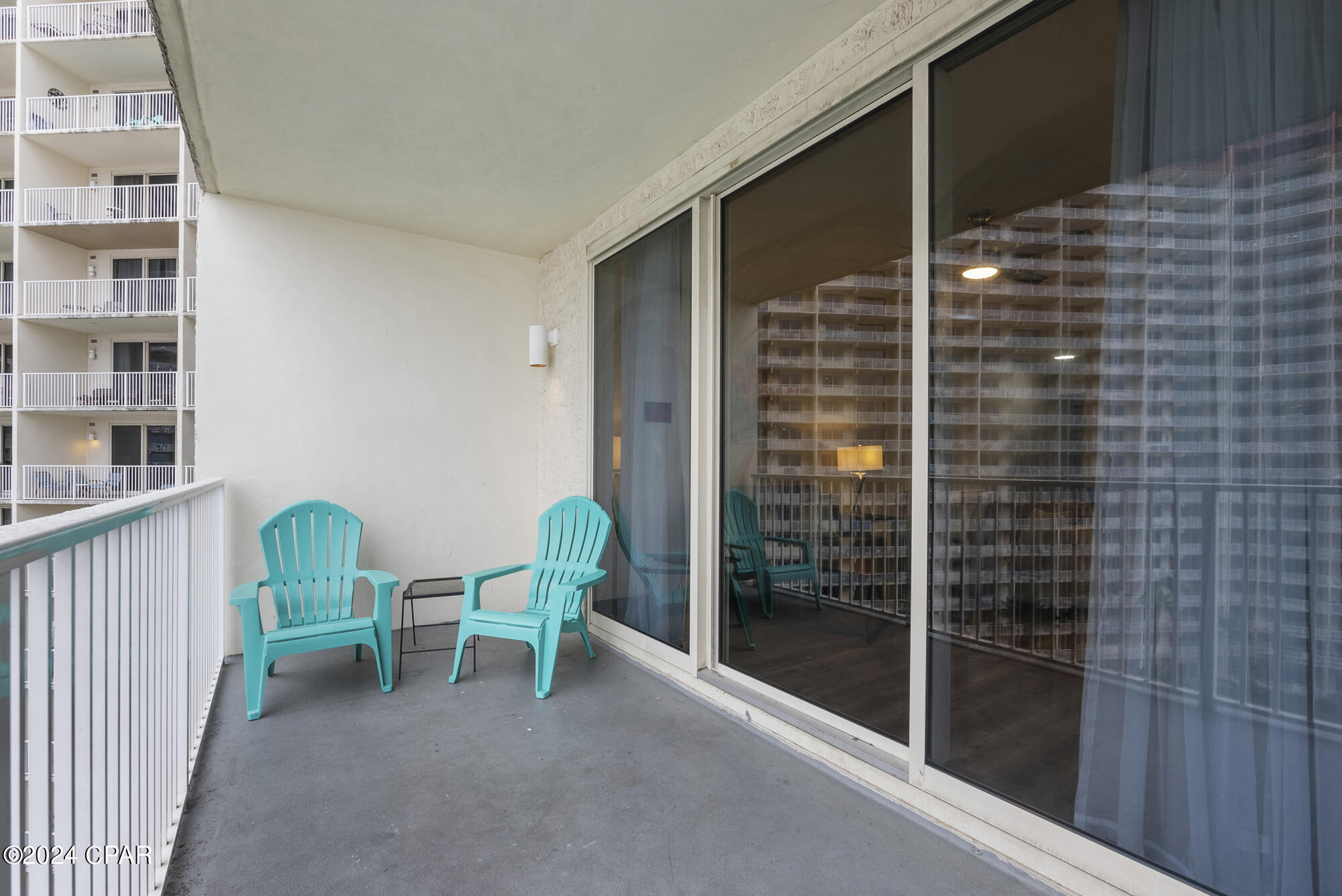 Image 8 For 9900 Thomas Drive 925