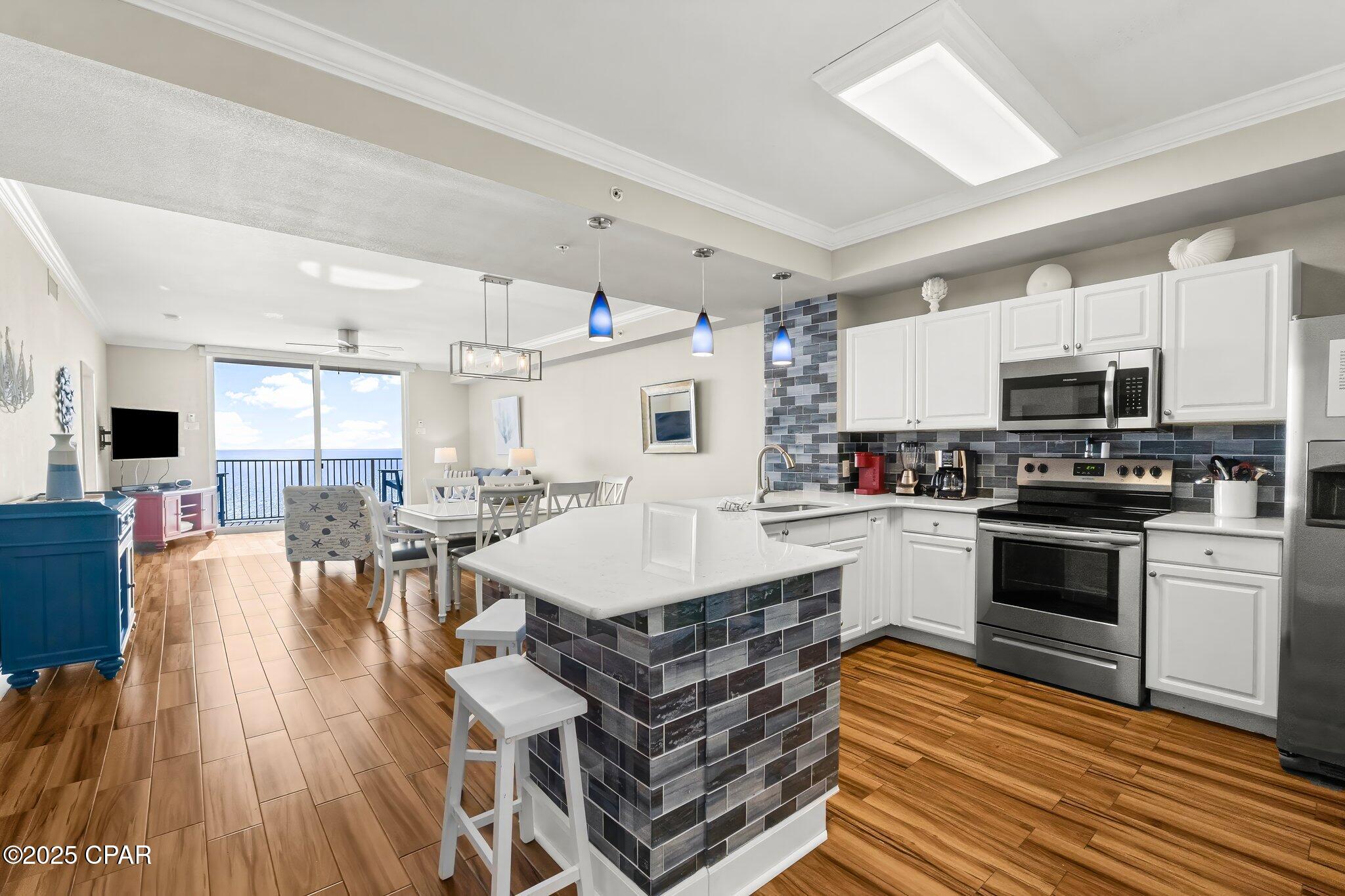 Image 14 For 16819 Front Beach Road  1608