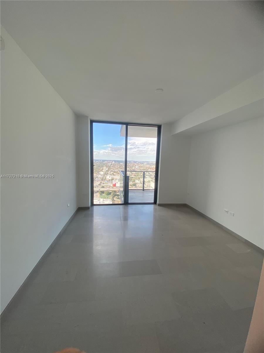 88 SW 7th St #3708, Miami FL 33130