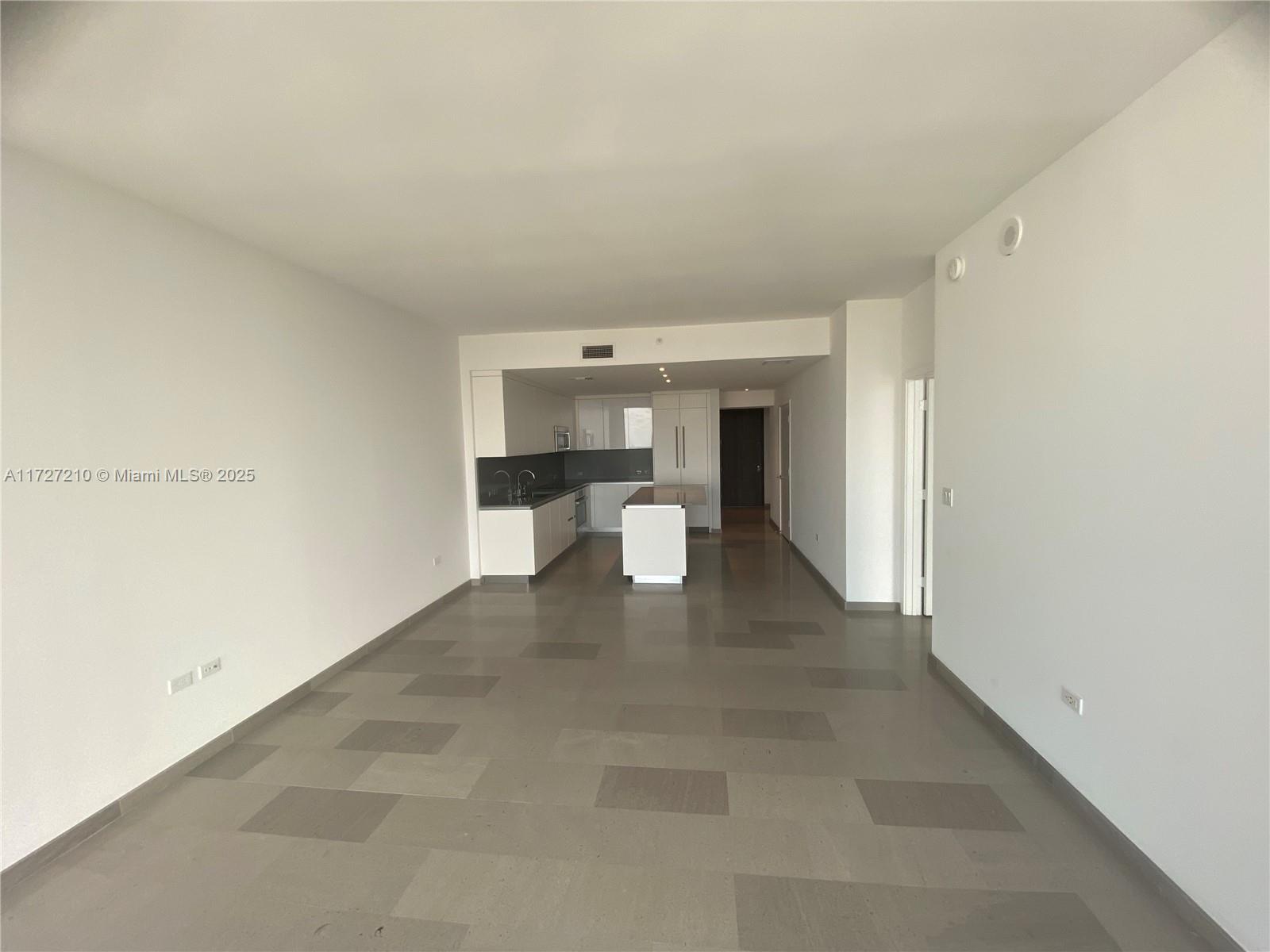 88 SW 7th St #3708, Miami FL 33130