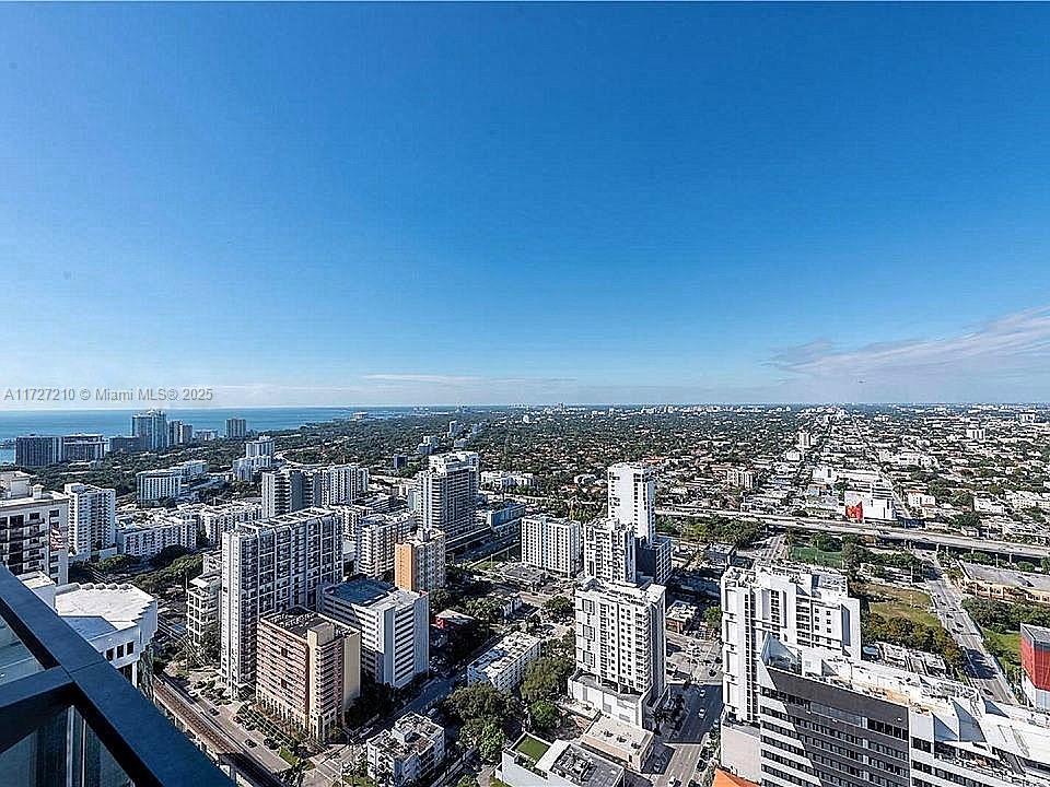 88 SW 7th St #3708, Miami FL 33130
