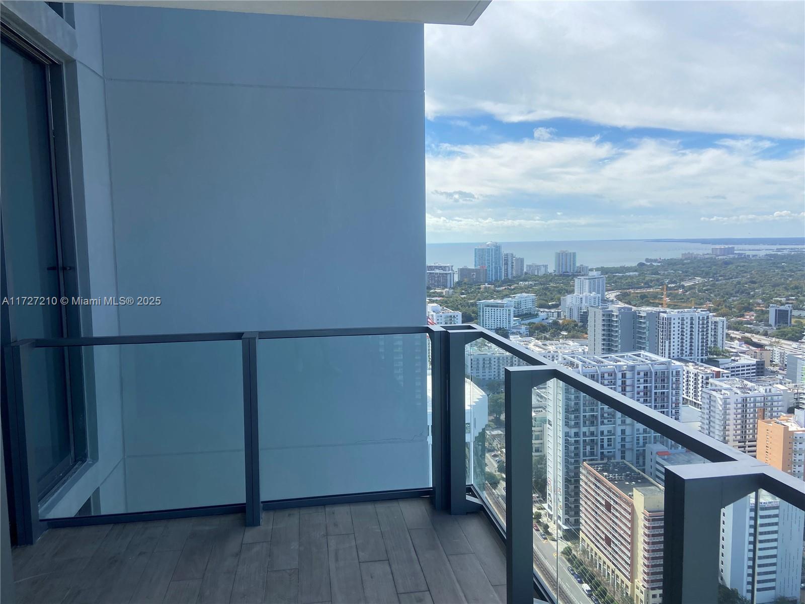 88 SW 7th St #3708, Miami FL 33130