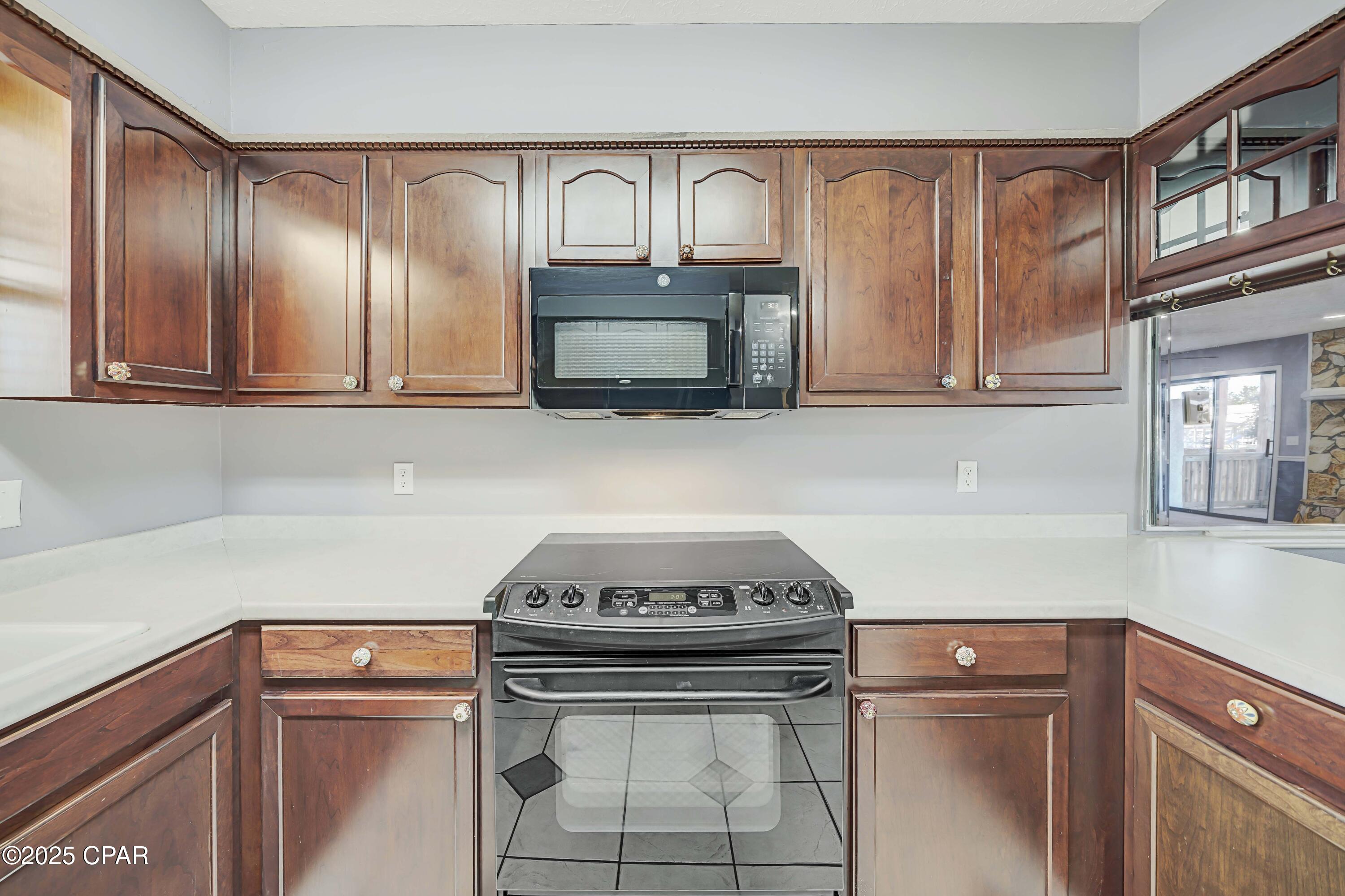 Image 12 For 1353 Capri Drive