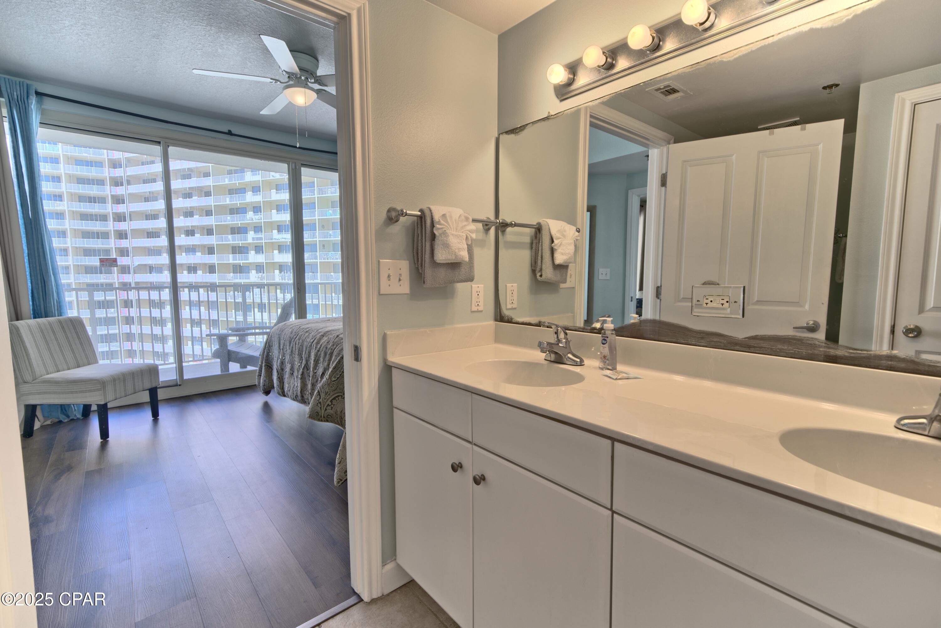 Image 19 For 9900 Thomas Drive 1323