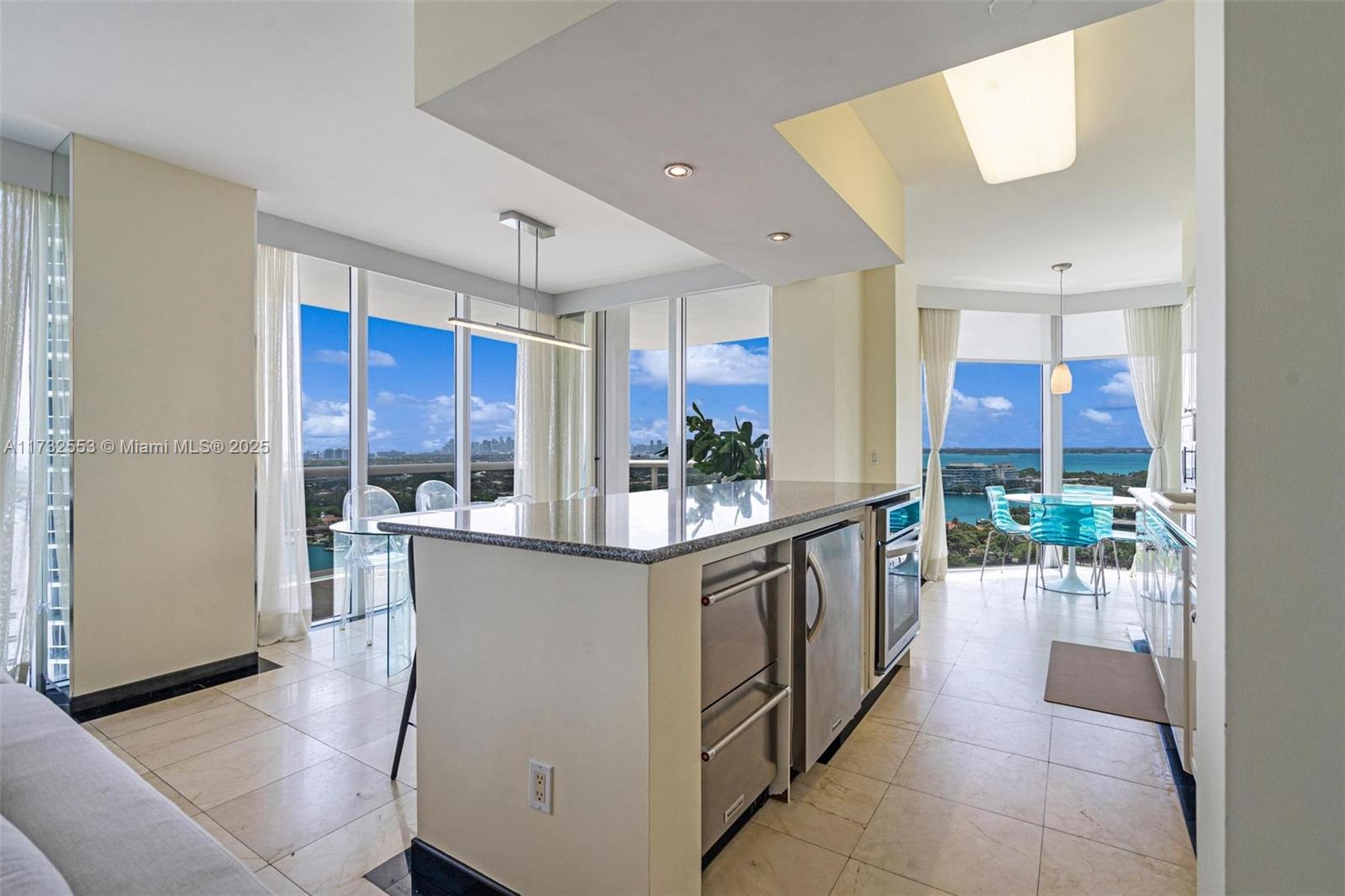 4779 Collins Ave #2305, Miami Beach FL 33140