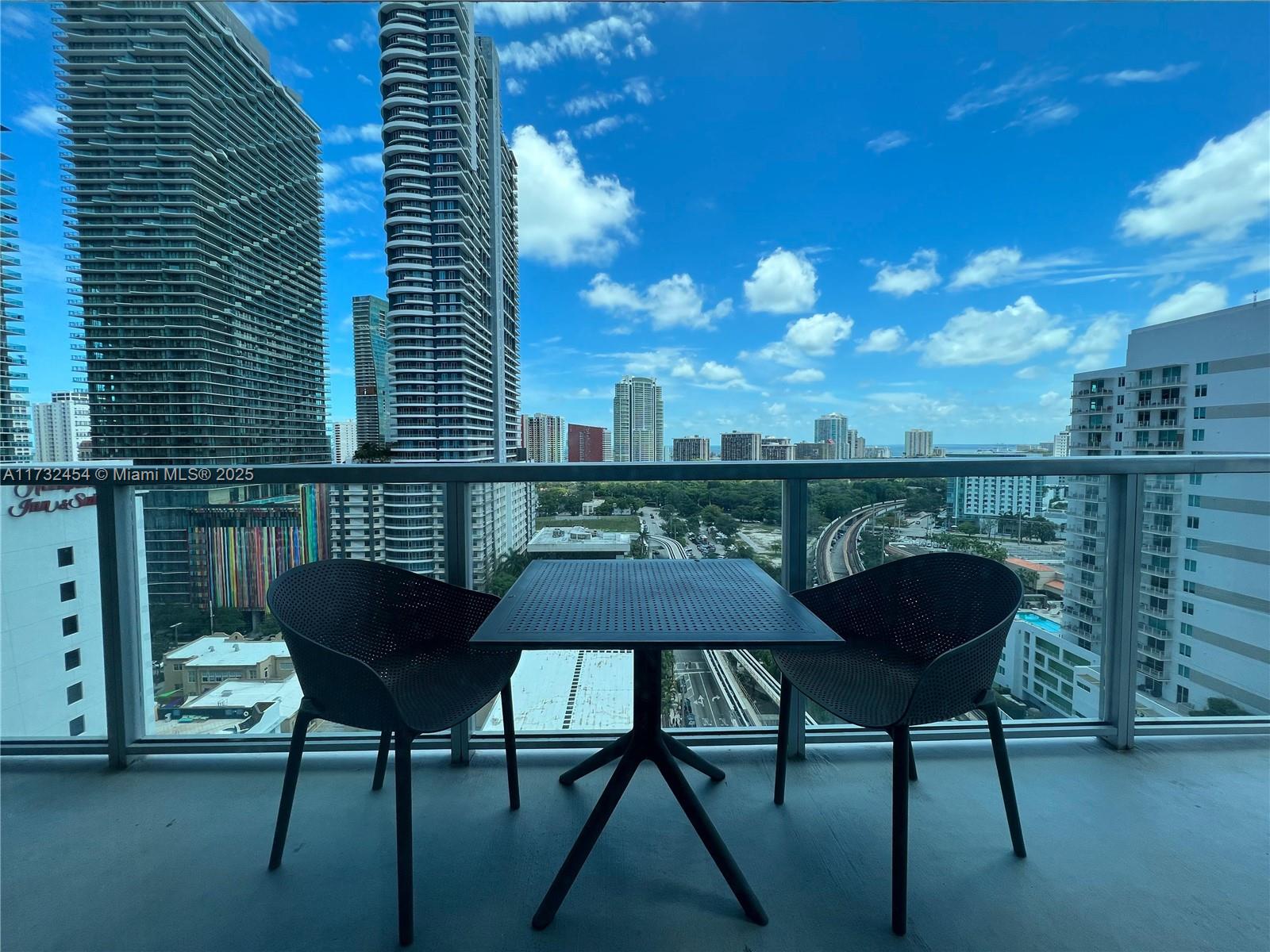79 SW 12th St #2001-S, Miami FL 33130
