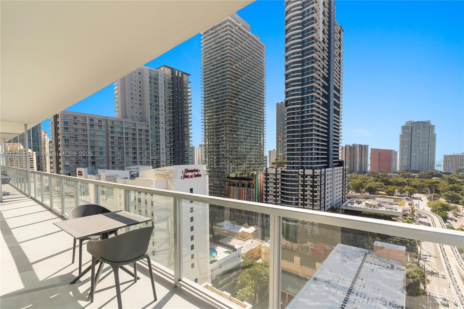 79 SW 12th St #2001-S, Miami FL 33130
