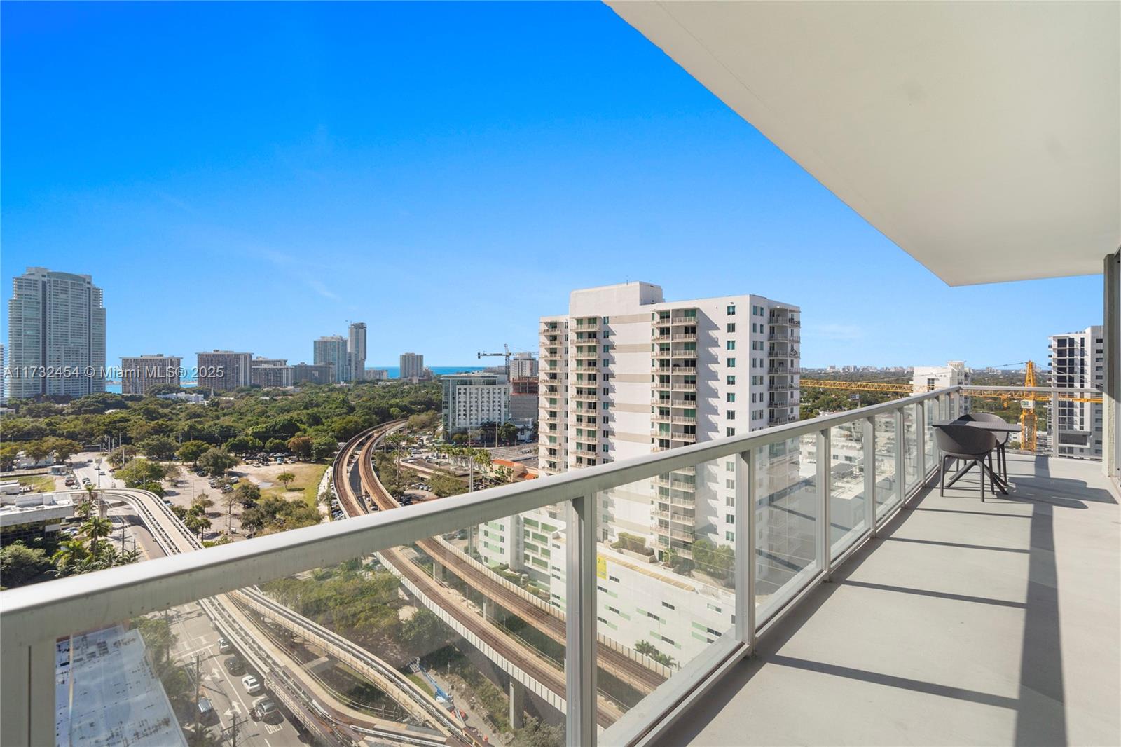 79 SW 12th St #2001-S, Miami FL 33130
