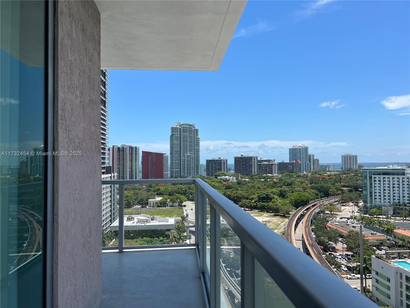 79 SW 12th St #2001-S, Miami FL 33130
