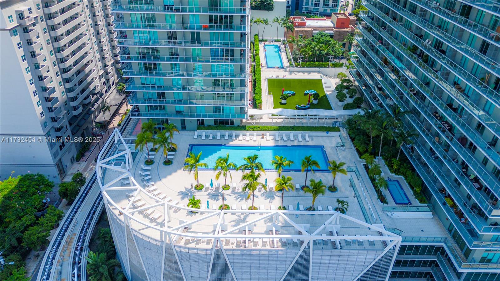79 SW 12th St #2001-S, Miami FL 33130