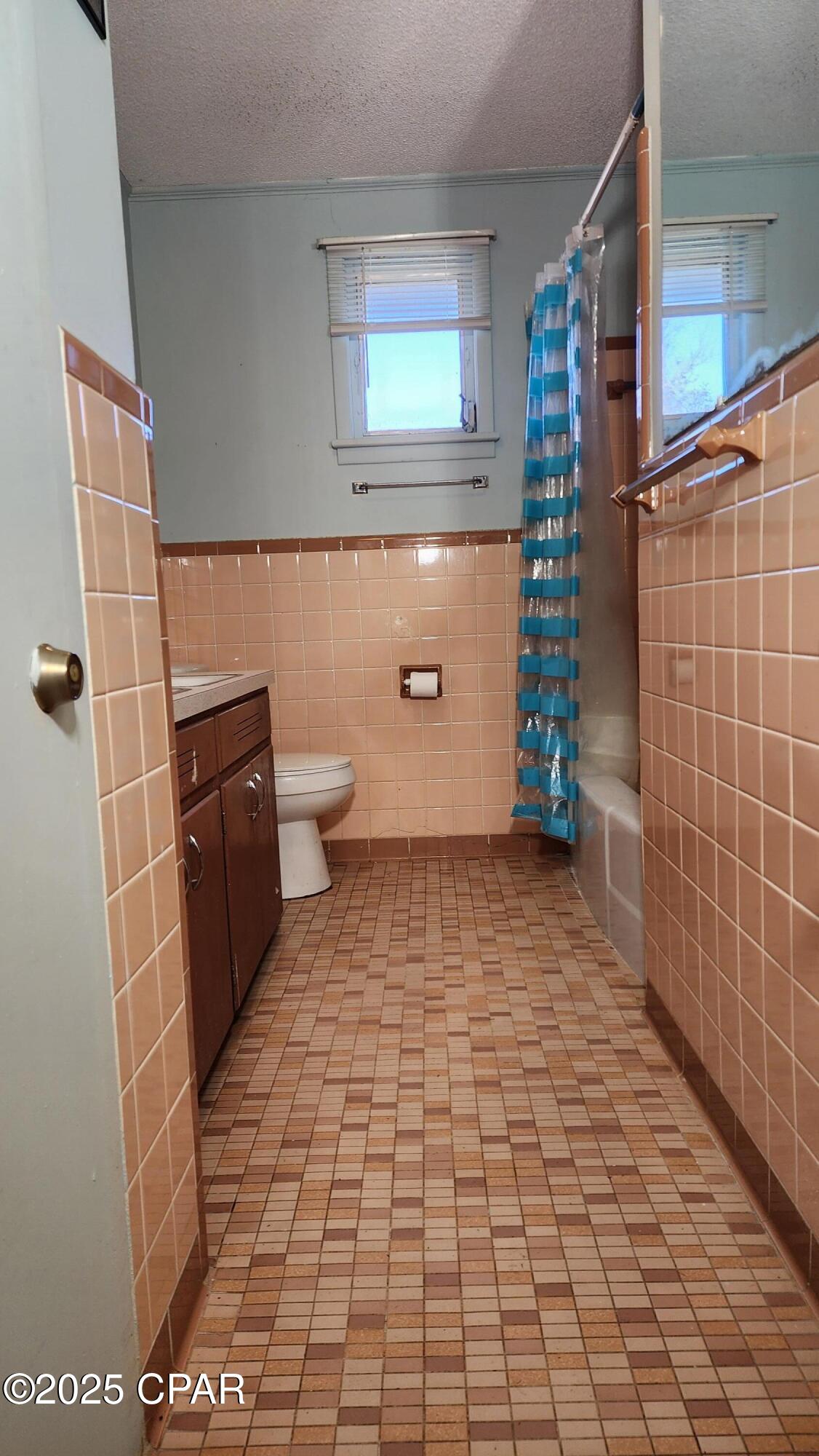 Image 15 For 6073 Devorak Drive