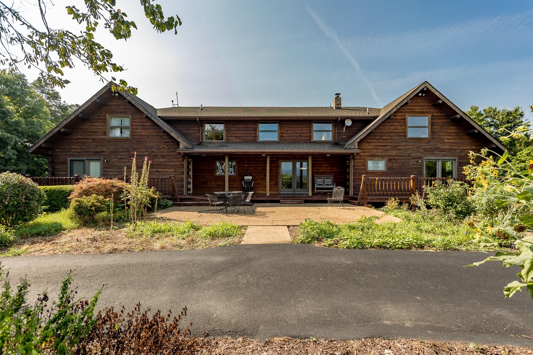 1003 Natural Chimneys Rd