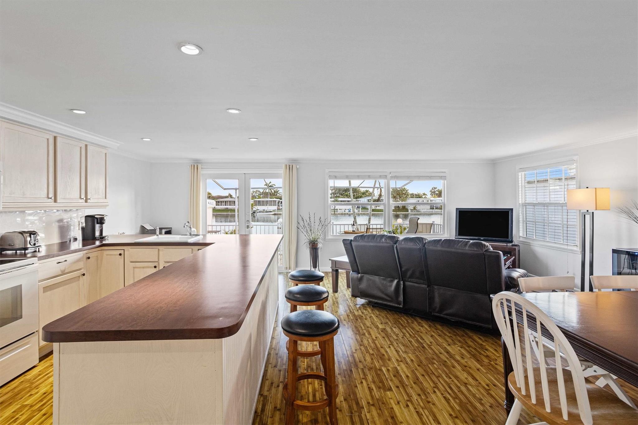 Homes for sale in North Lauderdale, FL | 2774 Sw 54Th St, North Lauderdale, FL 33312 | MLS# F10483716