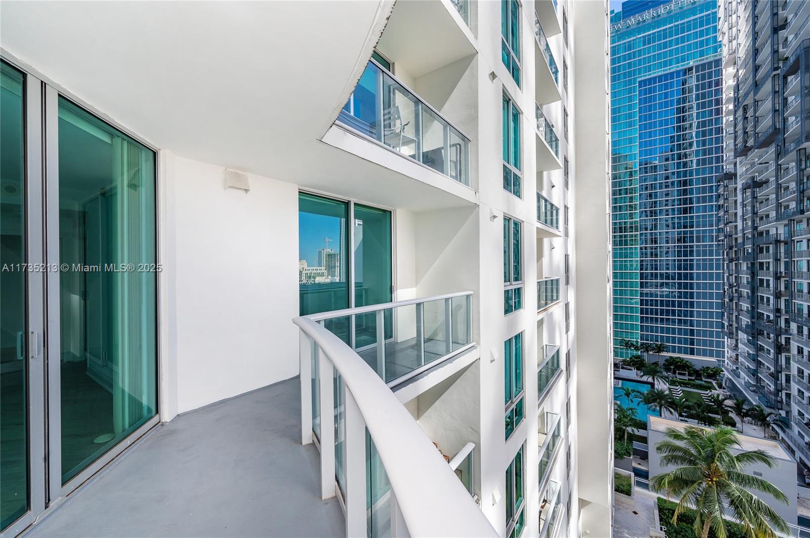 300 S Biscayne Blvd #T-1905, Miami FL 33131