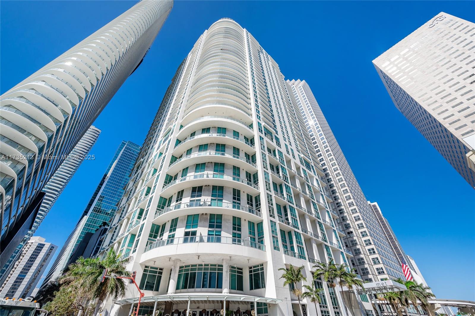 300 S Biscayne Blvd #T-1905, Miami FL 33131