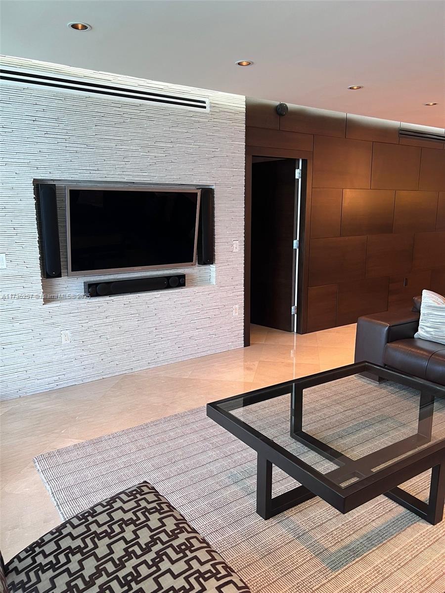 17121 Collins Ave #3304, Sunny Isles Beach FL 33160