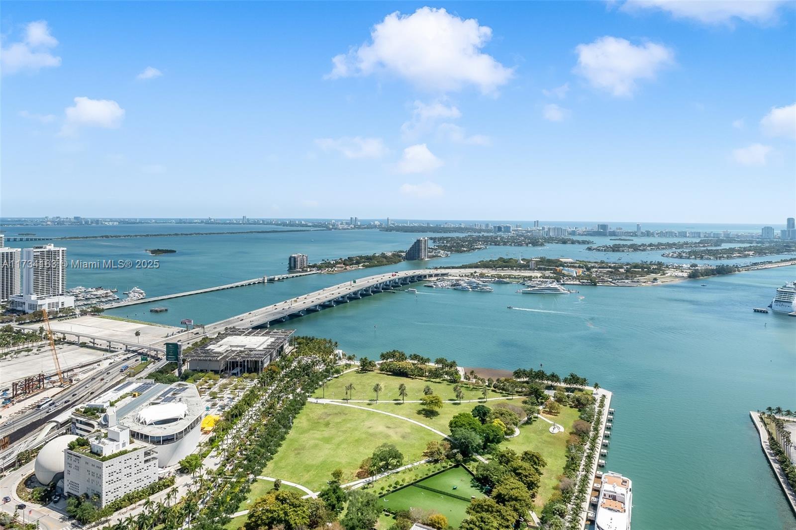 888 Biscayne Blvd #4810, Miami FL 33132